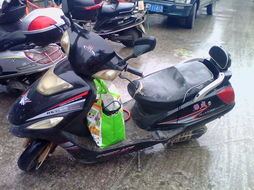 高性價(jià)比電動(dòng)車轉(zhuǎn)讓 外觀有損但新?lián)Q電瓶，僅售850元